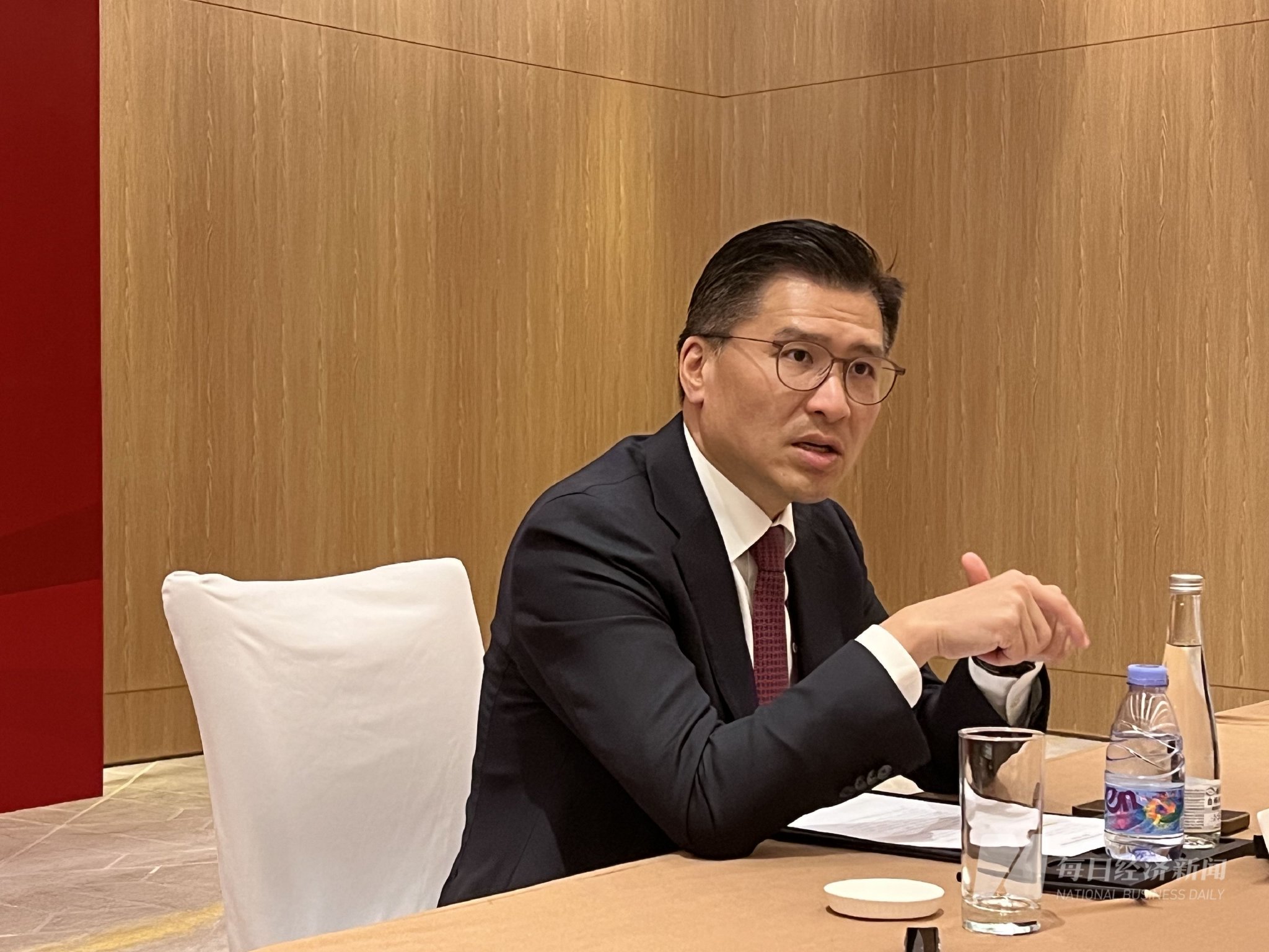 香港立法会议员邱达根：香港可赋能内地科技企业与国际标准接轨