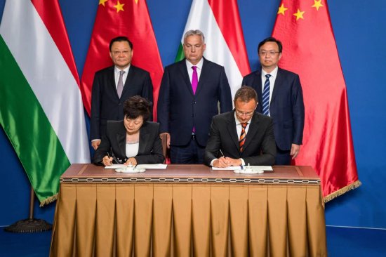 比亚迪欧洲总部落户匈牙利,王传福:坚定了在欧洲长期发展的决心