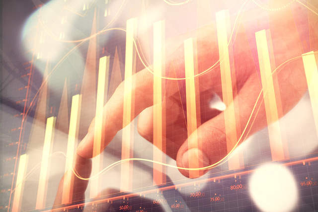 如何深入了解mom基金的特性？mom基金在投资市场中有什么优势和局限？