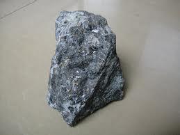 如何确定沪金期权一手价格？价格变动对投资有何作用？