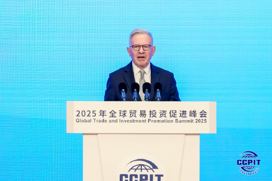 英中贸易协会主席:中国在成为全球最大经济体的道路上坚定前行