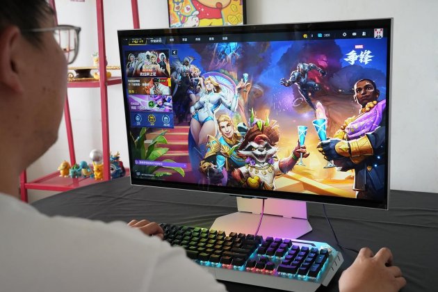 三星玄龙骑士G90XF评测:裸眼3D技术落地电竞场景,是噱头还是体验革命?