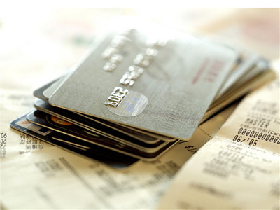 银行卡挂失后还能收到退款吗？