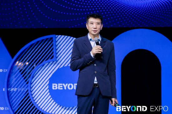 DeepSeek为何可以颠覆ChatGPT？蔡文胜：因为梁文锋没那么多钱