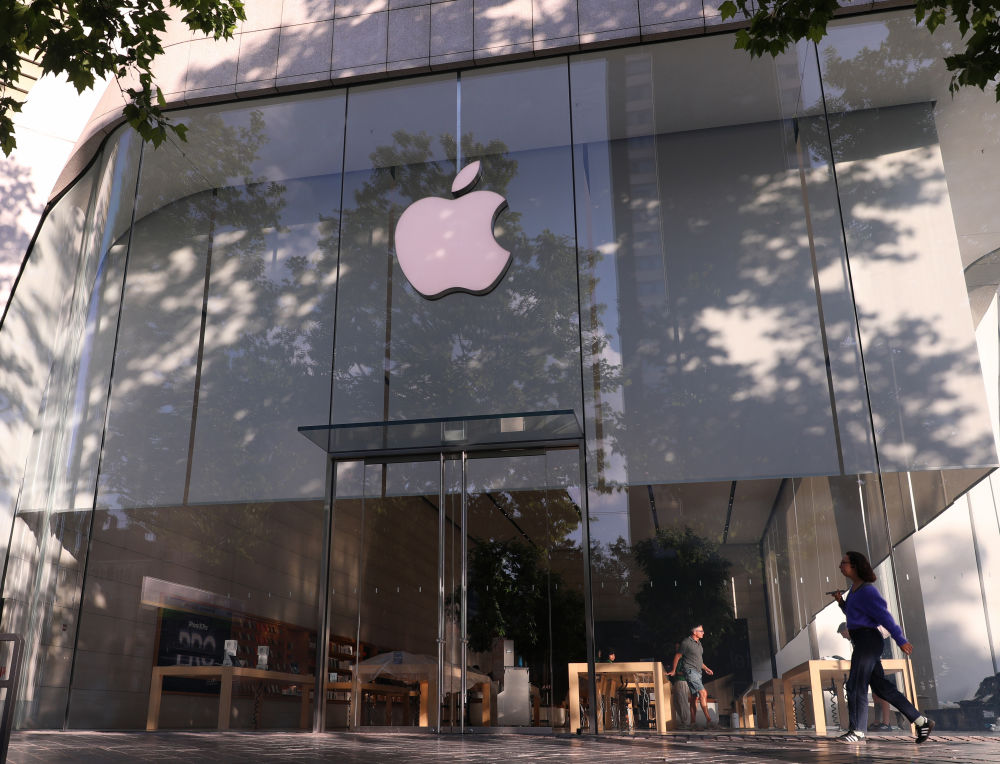 不止苹果和欧盟,三星也被点名 特朗普再挥关税大棒引强烈反应