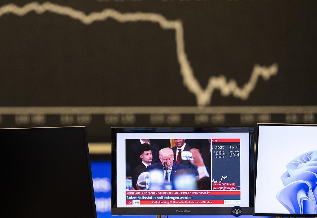 宁可拖累经济增长也要课税欧盟 美国这次图的是什么?