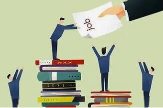 如何分析经济形势对投资的影响？这种影响有哪些表现？