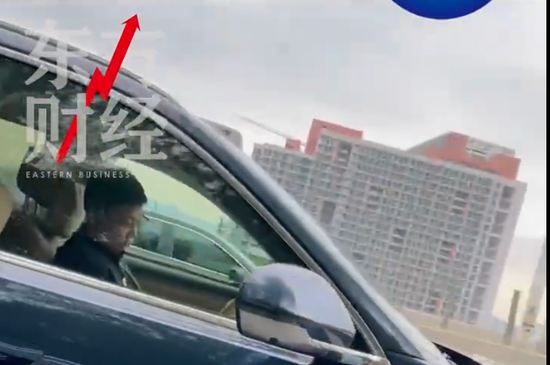 余承东开车睡着？被打招呼后秒回，曾表示“智驾可以打盹”引争议