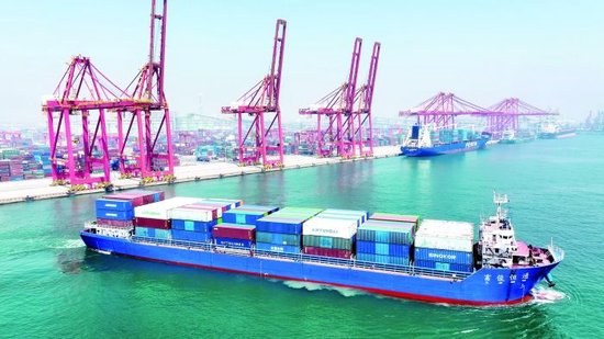 AI与金融科技赋能 跨境支付助外贸企业“扬帆出海”