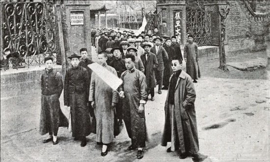 北大祝复旦，120岁生日快乐！