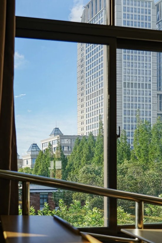 北大祝复旦，120岁生日快乐！