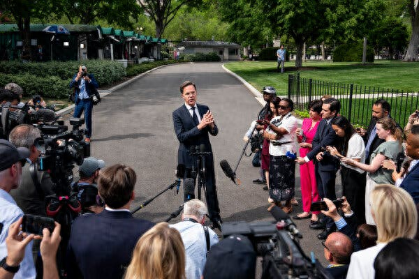 美媒爆：北约希望下月举行一次“友好峰会”，避免在乌克兰问题上出现“公开分歧”