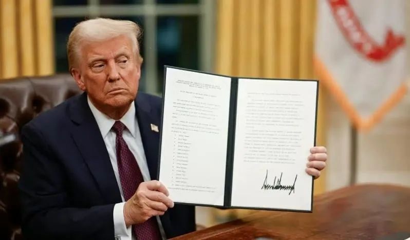 特朗普变招:哈佛大学外国学生上限15%