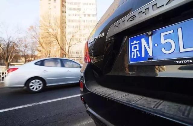 车牌安装方法是什么？质量比计算方法是什么？