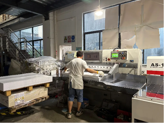 重生的TA | 包装业“卷无可卷”？5人组滴滴车队找客户！