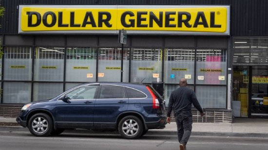 关税正挤压美国人，但这对卖便宜货的达乐公司可能是好事