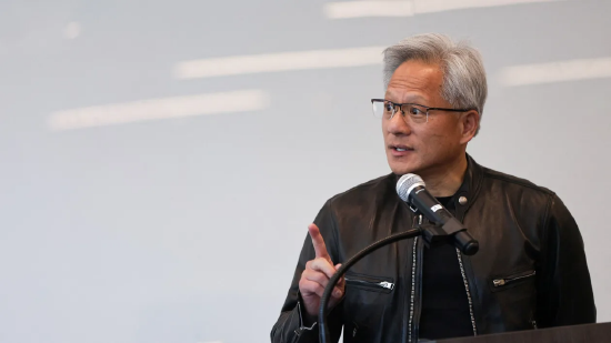 英伟达超越微软 自1月以来首次重夺全球市值最高公司头衔