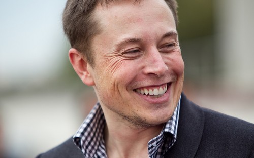 如何掌握侧方出库驾驶技巧？侧方出库不碰前车有哪些方法？