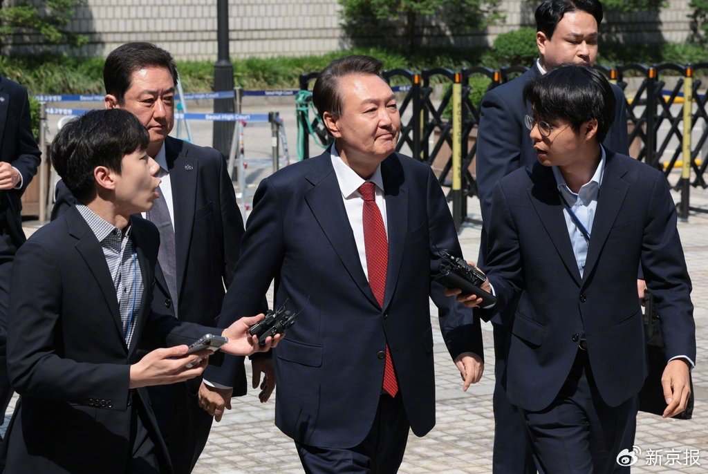 韩国政治动荡不安的182天