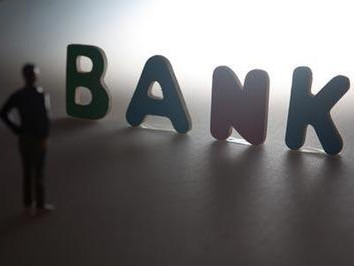 如何理解同业竞争相关问题并明确避免原因？避免同业竞争有何意义与分析要点？