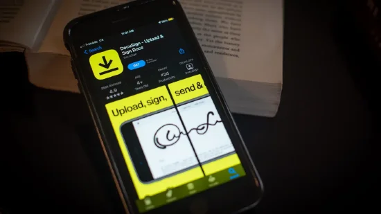 电子签名巨头DocuSign下调全年账单收入预期 股价暴跌19%