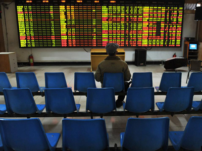 如何认识散户接盘行为的金融影响？散户接盘的意思及市场后果？