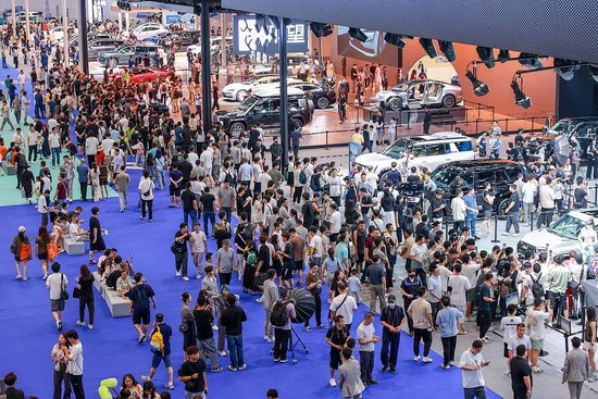 车圈三大佬,集体开撕