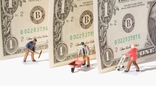 如何认识看涨期权买方权利？对角线期权策略有何特点？