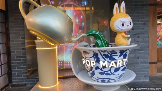 泡泡玛特王宁成“河南新首富”,LABUBU和谁功劳最大?