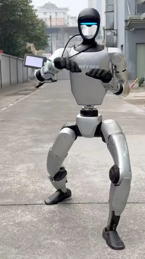 宇树科技的商业“秘密”,背靠租赁市场有人赚钱有人忧