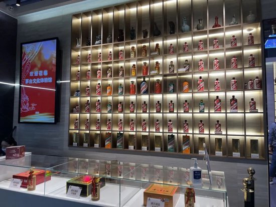 担心的还是来了！飞天茅台市场报价跌破2000元