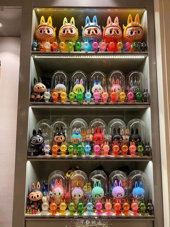 两只LABUBU涨到190万元！5年前“旧主”现身：当年10多万买，30万多万卖出，不后悔，但潮玩价暴涨会伤害粉丝