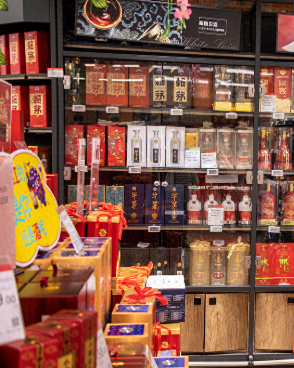 白酒股“跌跌不休”，吸引资金“抄底”