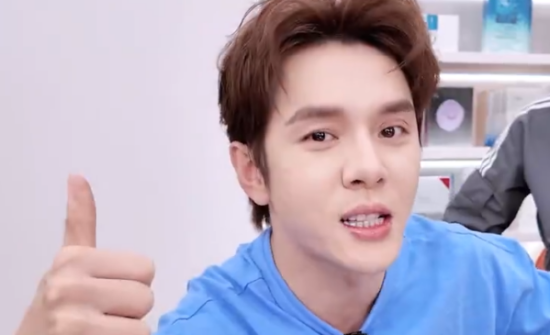 价格倒挂? 李佳琦直播间再陷争议:被指越卖越贵,两万条投诉压顶!