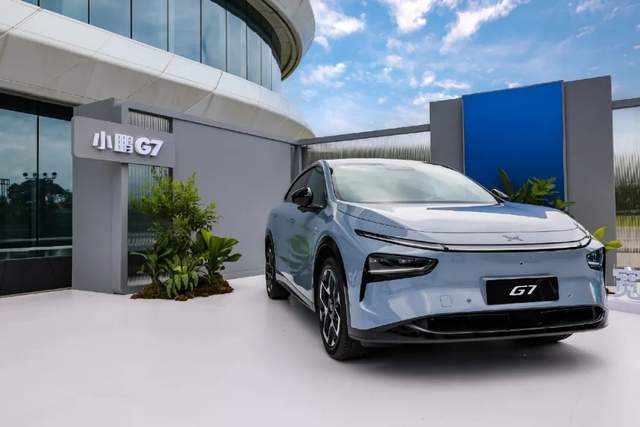 3个月进账158亿，何小鹏撕开盈利口