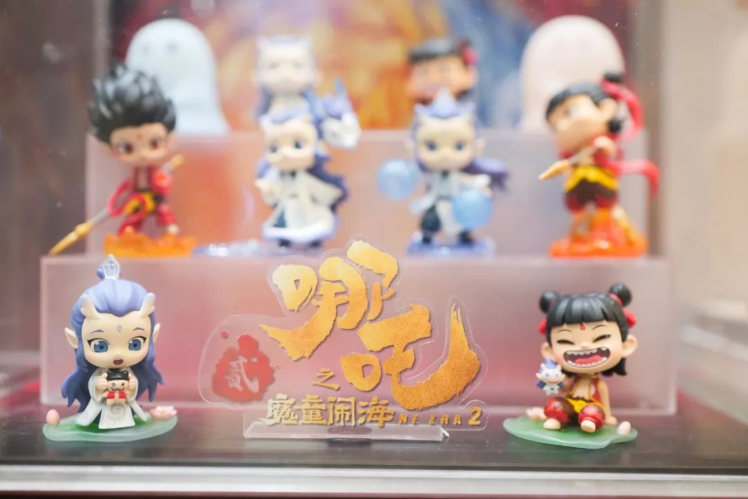 LABUBU一只难求！中国潮玩，何以潮向世界？