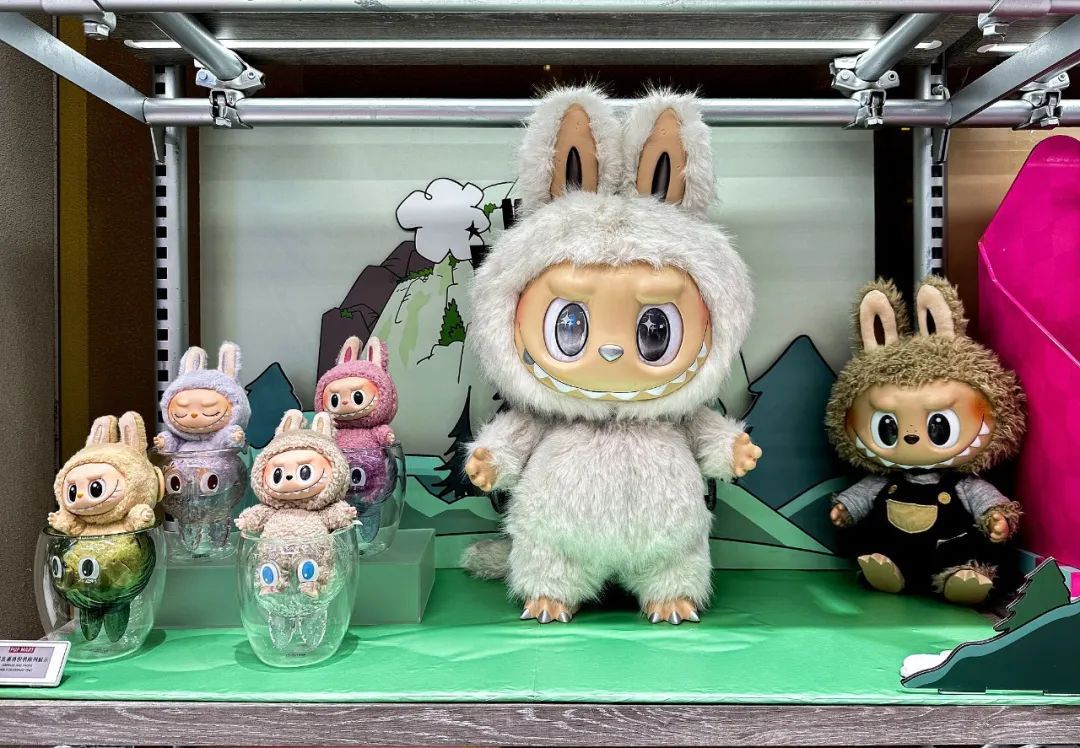 LABUBU一只难求！中国潮玩，何以潮向世界？