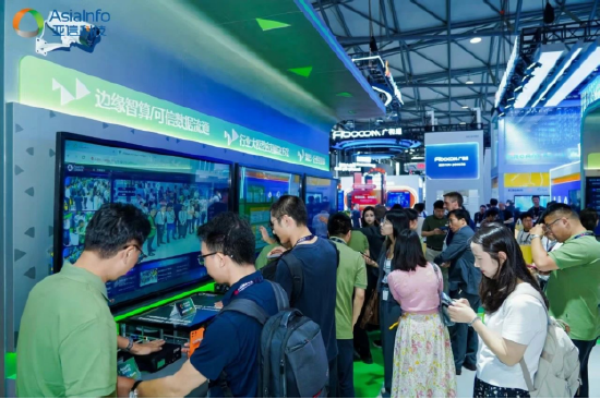 亚信科技亮相2025MWC上海展 “科技交响”预见数智未来