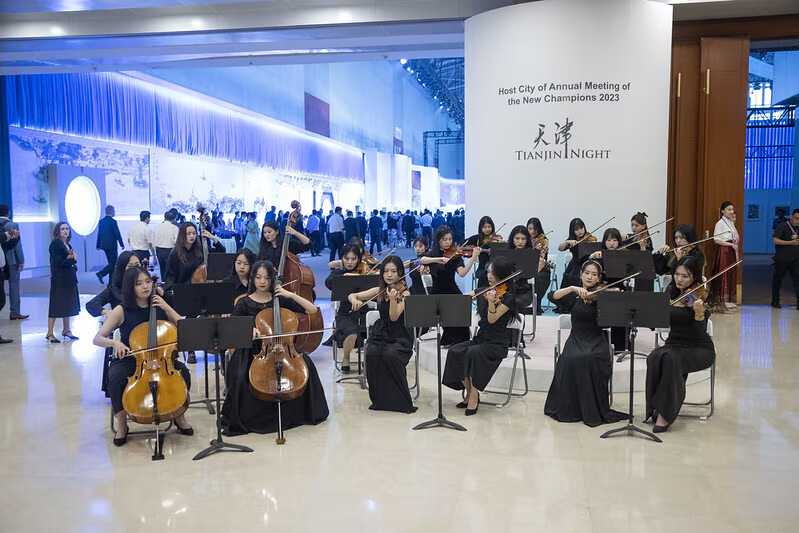 “夏季达沃斯”是什么？关于中国新领军者年会的5个要点