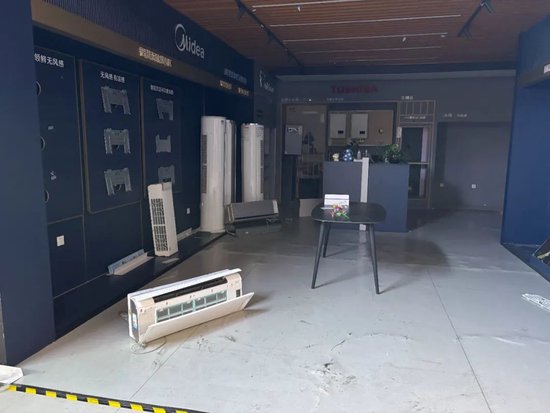 中产最爱的“家装界顶流”爆雷，业主装修的钱去哪儿了？