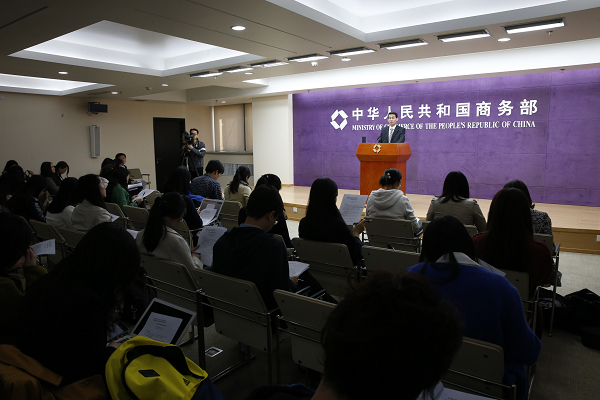 比较自贸区黄金价格对比有何要点？