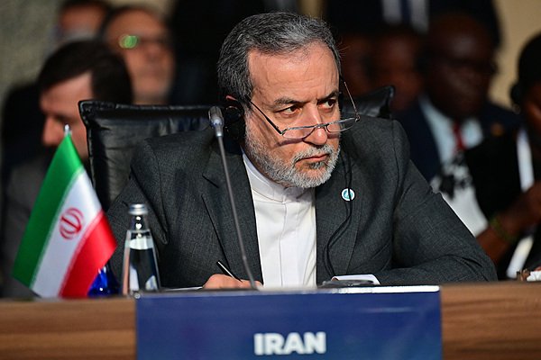 伊外长质问:伊朗何以“重返”谈判桌?