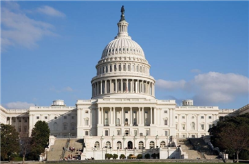 美国参众两院分别发起决议 拟限制总统发起战争的权力