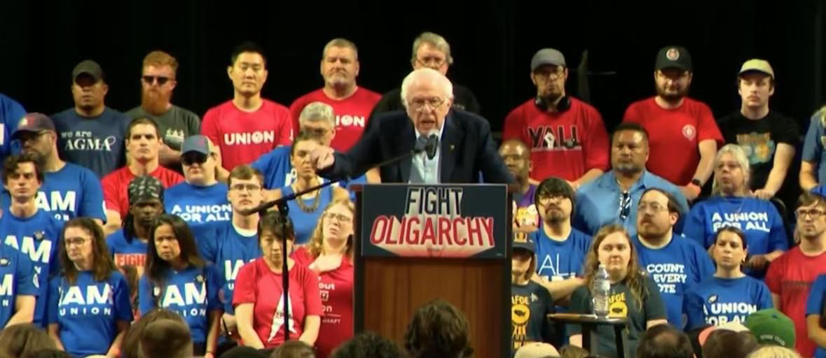 “不能让历史重演”，美参议员将美国对伊朗的打击与2003年美国入侵伊拉克相比