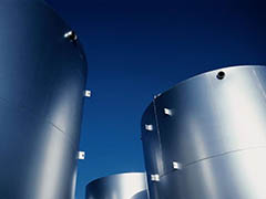 如何解释西北甲醇价格偏低的原因？价格偏低对市场有什么影响？