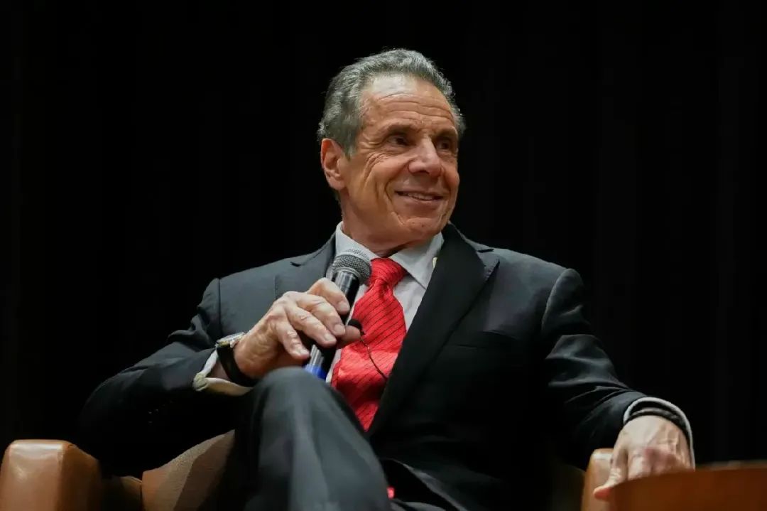 决心击败特朗普的纽约前州长，身家几何？