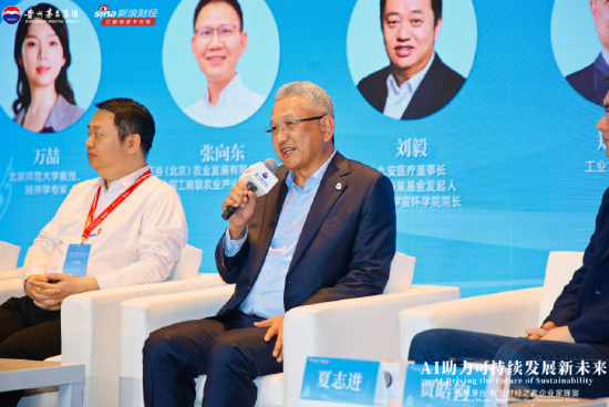 工业富联董事长郑弘孟:希望用AI制造所有东西,“努力再活10年,你会长生不老”