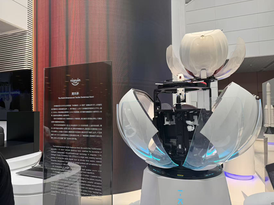 独家对话世界经济论坛会议运营总监:2025年新领军者年会背后的故事