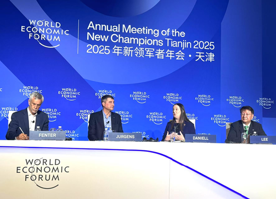 对话世界经济论坛2025《十大新兴技术报告》联合发布方Frontiers：十大新兴技术如何重塑社会经济