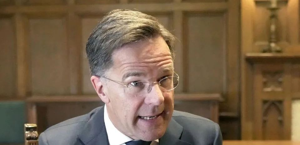 美国关税逼宫,日本恐下调GDP预期,鹰派警告“果断加息”,日元酝酿大行情